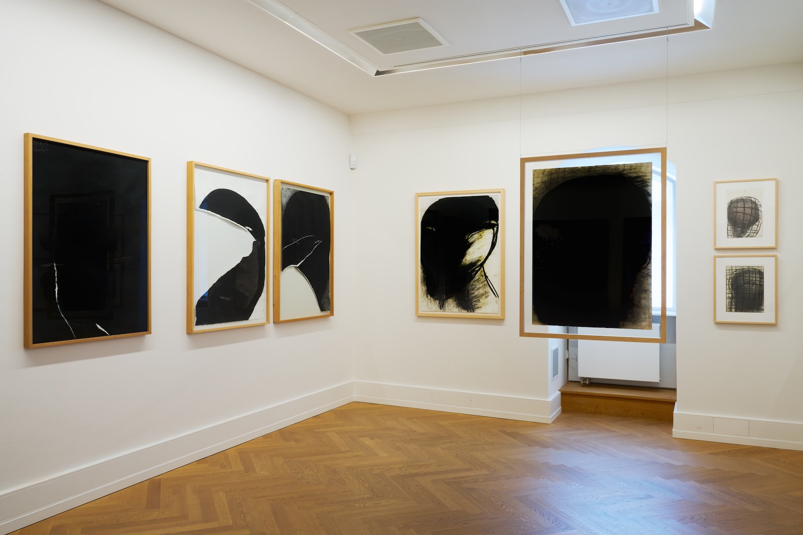 Ausstellungsansicht „Charakterköpfe“